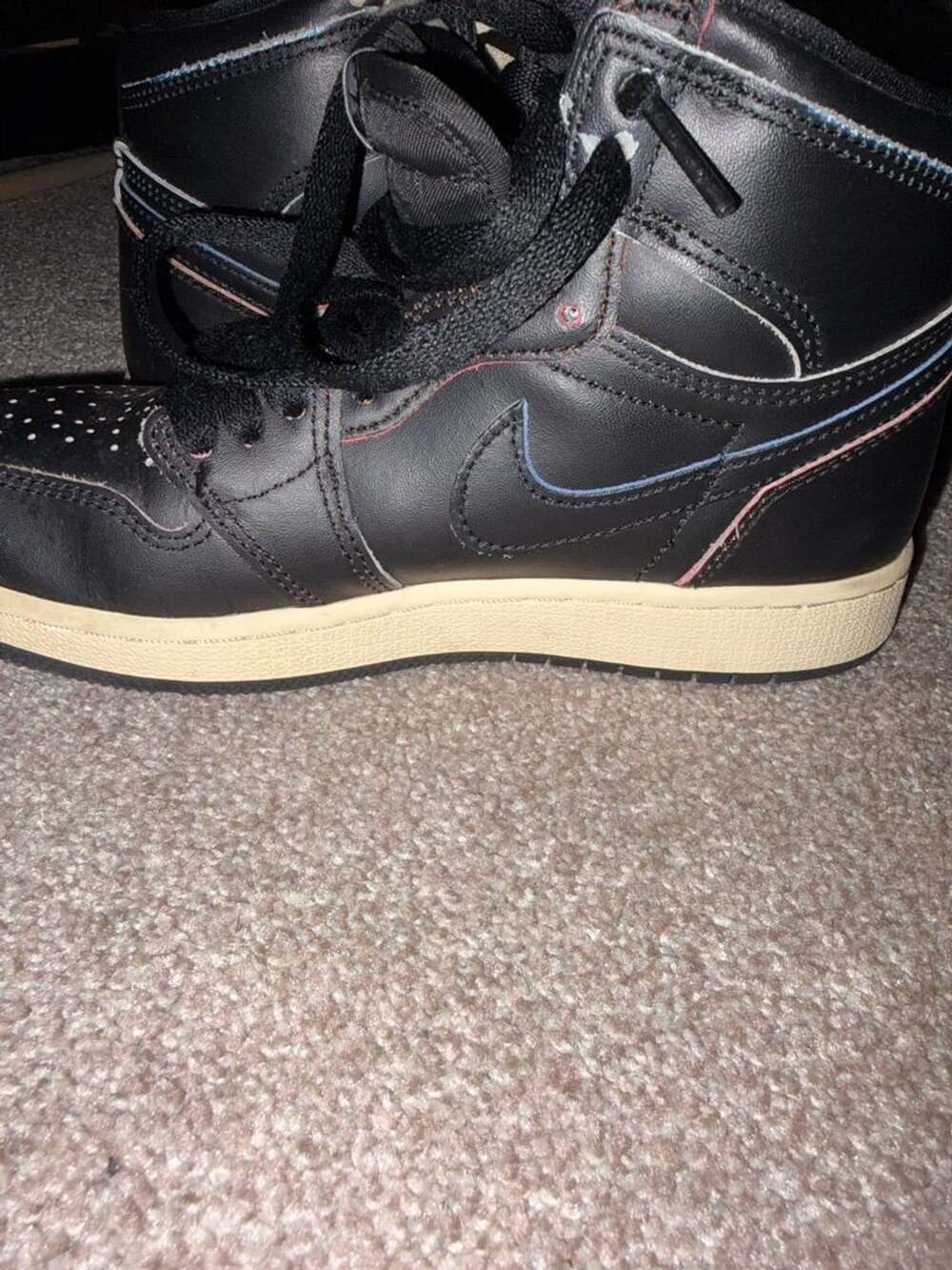 Nike Air Jordan 1 High OG Black Hyper Pink Size 10